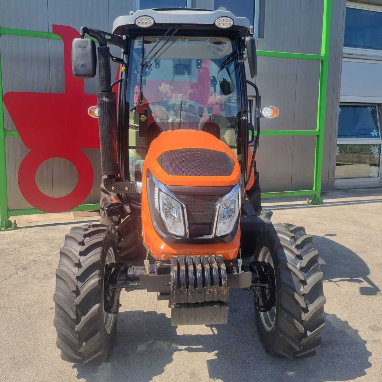 Traktor ZENTRAC 604 sa kabinom - Image 16
